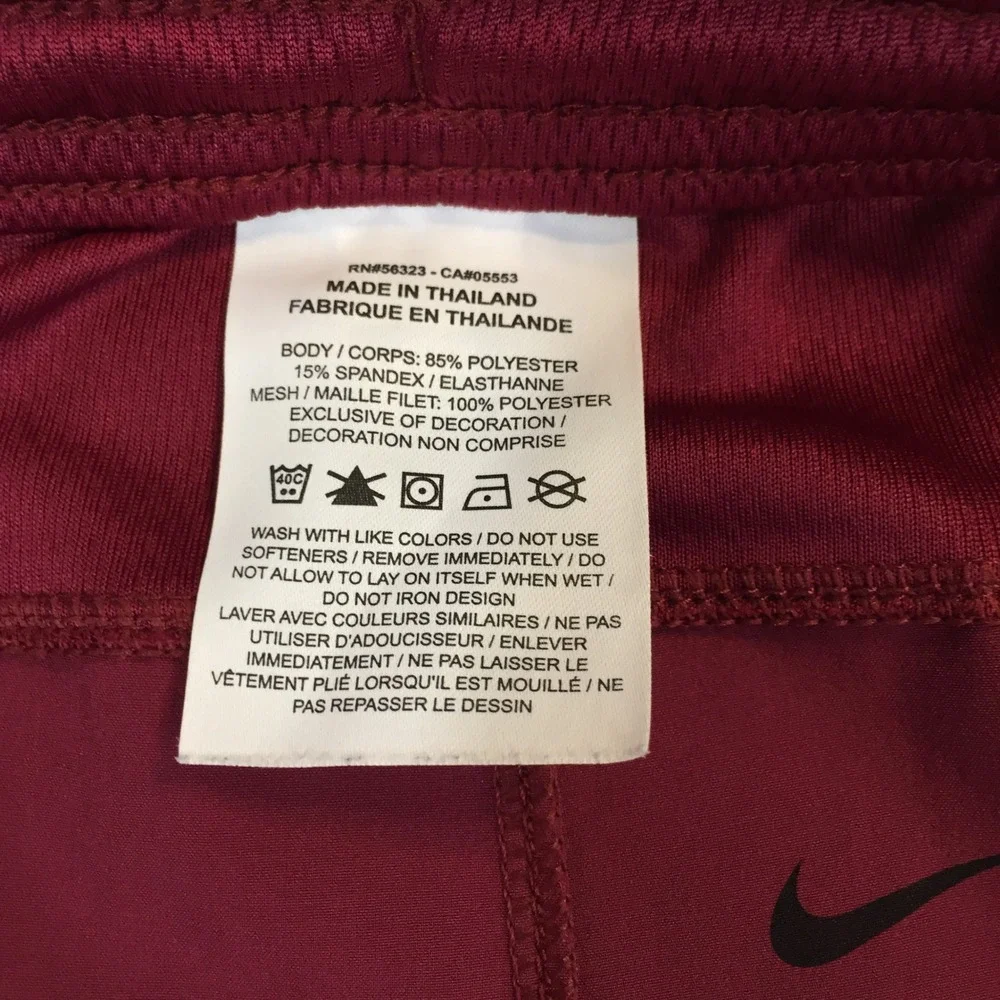 Nike Dri-FIT Red Athletic Shorts Kids Size Small White Stripe Performance Sport‎